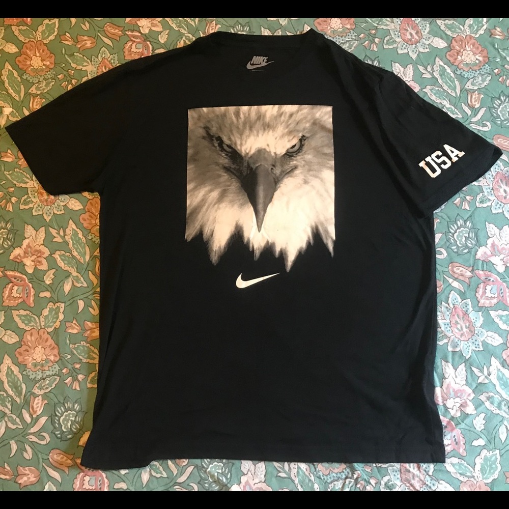 Nike tee